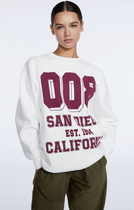 Stradivarius Oversized Sweatshirt Met Print Ecru