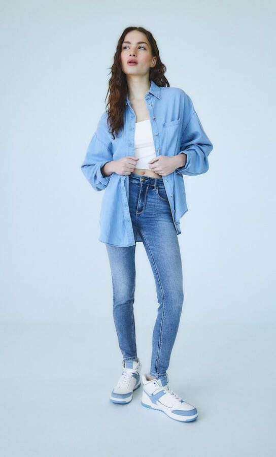 Stradivarius Skinny Jeans Met Lage Taille Medium Lichtblauw Denim 42