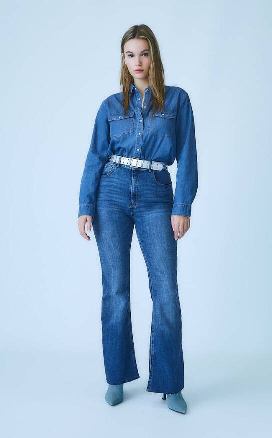 Stradivarius Slit Fit Flared Jeans Medium Lichtblauw Denim 36