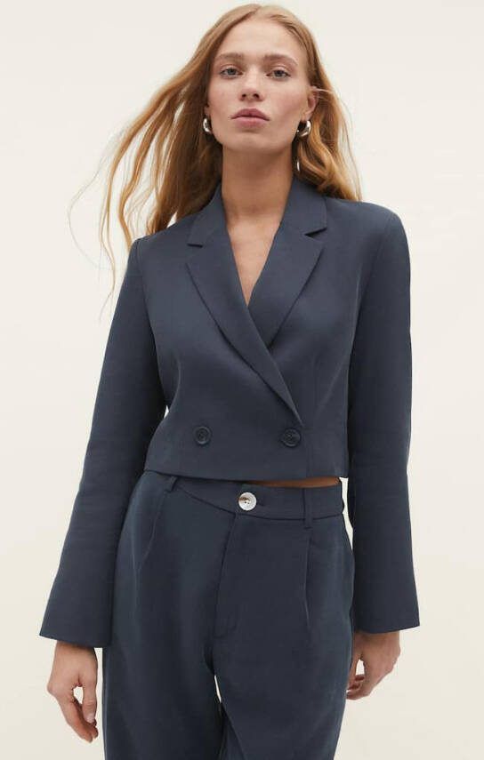 Stradivarius Soepelvallende En Cropped Blazer Marineblauw