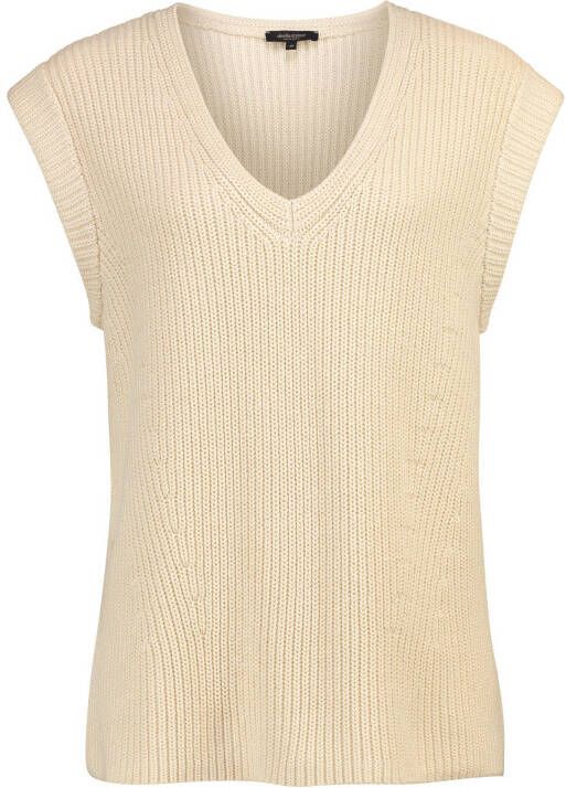 Claudia Strä, ter Ribgebreide spencer met V hals